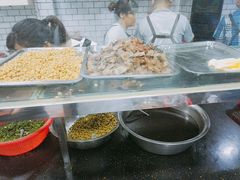 -覃肥叔桂林米粉(粮道街店)