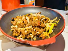 -阿瓦山寨·湘菜现炒·剁椒鱼头王(咸阳总店)