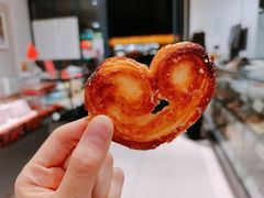 纯奶中蝴蝶酥-上海哈尔滨食品厂(淮海中路店)