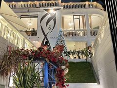 -Mark&Mars Restaurant