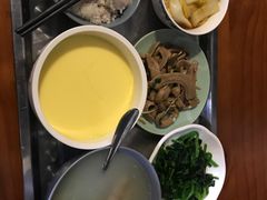 -爱的果实月嫂育婴师(世纪东方店)