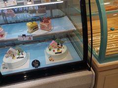 面包甜点陈列柜-巴莉甜甜(双岗一店)