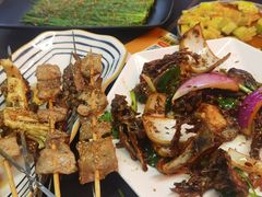 -许哥东北烧烤·铁丳烤串·宫后夹肉(繁花中心店)