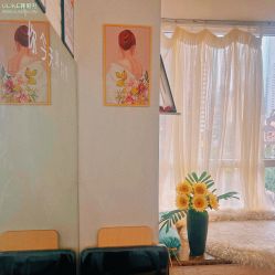 -闺蜜瑜伽·普拉提女性塑形馆