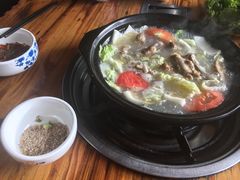 -阿婆情腊排骨火锅(金虹路店)