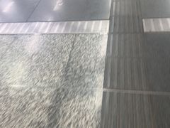 -建设三路(地铁站)