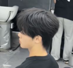 点击看大图 -尤司男士国潮理发馆