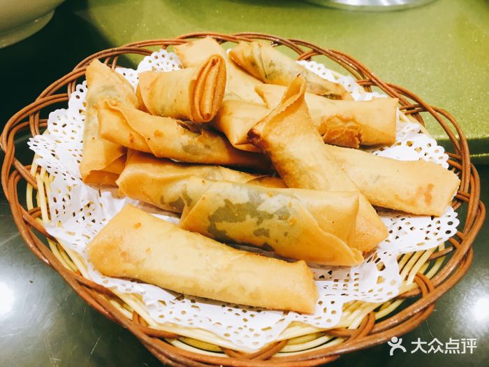 老牛窝里老式春卷图片