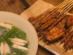 -粉八·云南米线·建水烧烤(常熟路店)