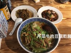 -沪西老弄堂面馆(定西路店)