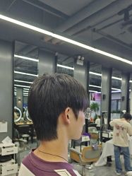 -藤野造型烫发染发
