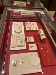 -周大福CHOW TAI FOOK(南京东路永安百货店)