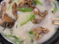 -胖子鱼粉(采霞街店)