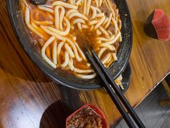 -丽虹云南过桥米线(兴工街店)