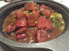 老妈石锅红烧肉-鹦鹉小厨味道餐厅(山大南路店)