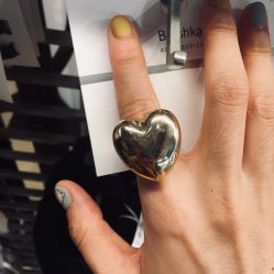 -丫丫NAIL日式自助美甲美睫沙龙