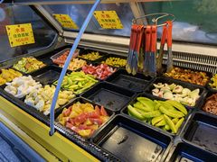 自助取餐区-老炳·七丛松甘草水果