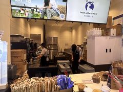 -瑞幸咖啡(凯德虹口龙之梦店)