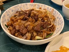 三丝牛肉炒河粉-誉八仙粤菜(万象天地店)