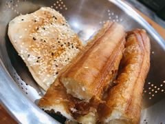 油条-弄堂咪道-饭香·面香·馄饨香(兴梅店)