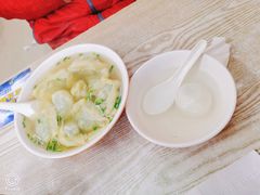 荠菜肉大馄饨-利达汤圆馄饨(川公路店)