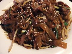 -新大咀港式茶餐厅(宝山万达店)