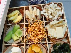九宫格素菜-芈重山老火锅(广州首店)