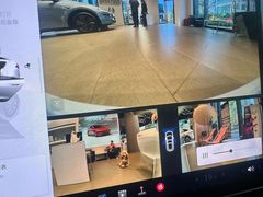 -TESLA 特斯拉(上海太古汇体验店)