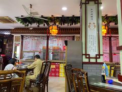 大堂-龙老五汤店(站前西路店)
