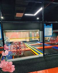 -蹦贝运动中心·蹦床·攀岩·闯关(龙岗店)