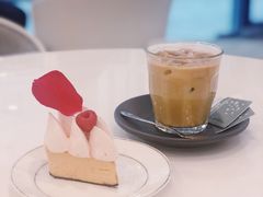 树莓酸奶芝士-PETIT PARIS 小巴黎(凯德1818店)