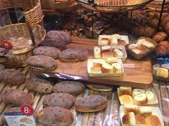-巴黎贝甜(大宁国际商业广场店)