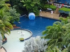 -三亚湾海居铂尔曼度假酒店