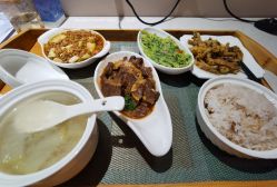 -星妈汇国际月子中心(龙珠店)