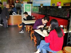 等位区-龙记桂林米粉(财满街店)