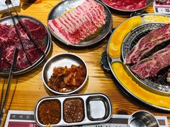 -青瓦炭韩潮烤肉(花园道店)