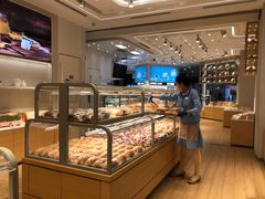 面包甜点陈列柜-好利来(梅江永旺店)