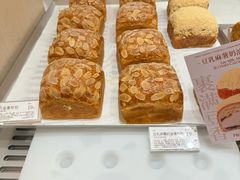 -好利来(上海长宁龙之梦店)