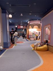 -奈尔宝家庭中心·亲子早教·派对餐厅(北京东坝万达店)