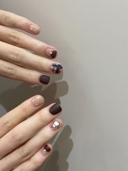 -花岐款式专研健康美甲沙龙