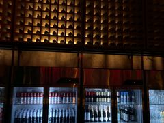 -FOUR PLAY BAR