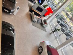 -深圳锦龙奥迪4S店(前海店)