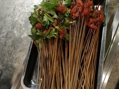 -钢管厂五区小郡肝串串香(奥克斯广场锦城万达店)