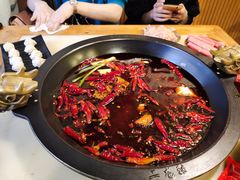 -黄潇洒老火锅(九眼桥宏济巷店)