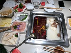-海底捞火锅鲜切牛肉主题店(长寿路店)
