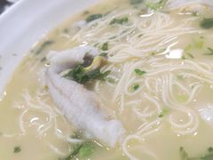 -明呈黄鱼面馆(斜土路店)