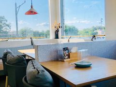靠窗位-苦尽酒馆·川菜(鼓楼店)