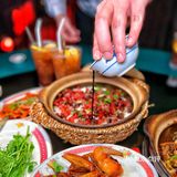 身在香港电影里享受地道美食❗️❗️