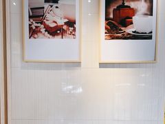 -85度C(生甜甜圈研究工坊·上海平凉店)