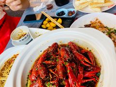 -肥肥虾庄·金牌油焖大虾(东湖欢乐谷店)
